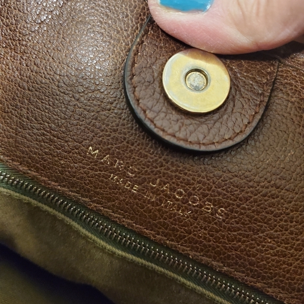 Marc Jacobs Brown Quilted Leather With Goldtone hardware Handbag, Stylish - Picture 9 of 12